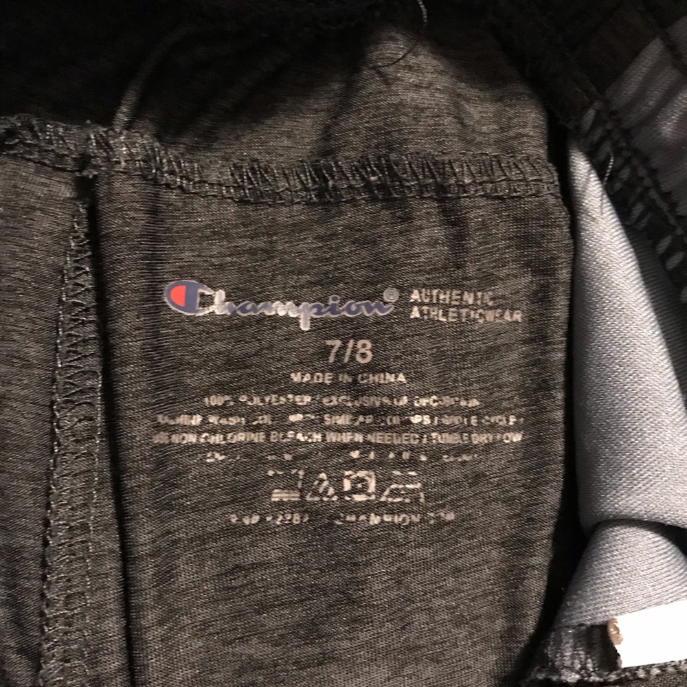 Boys Champion Shorts Black & Gray Size 7/8 - Picture 12 of 14